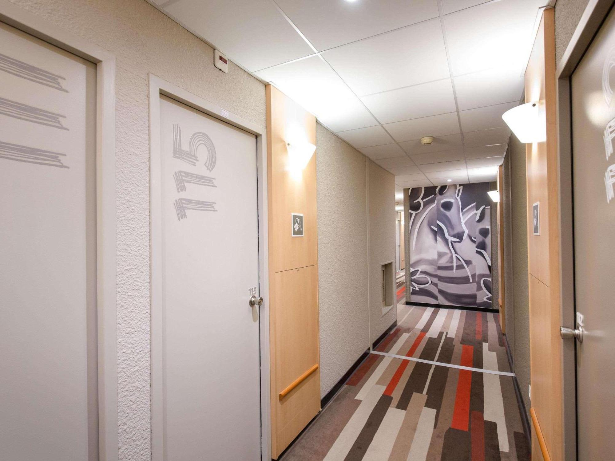 ibis Brignoles Provence Verte Exterior foto